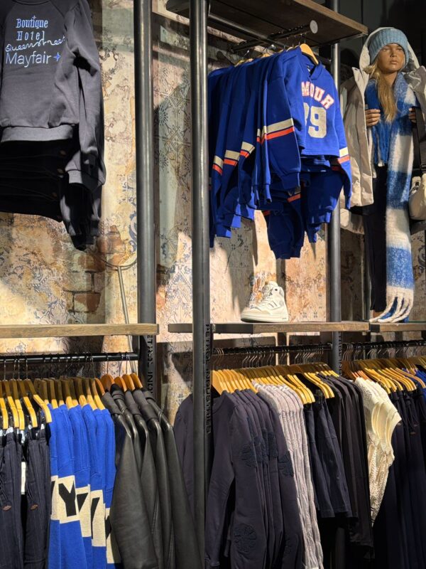 PHOTO 2025 08 18 21 41 06 3