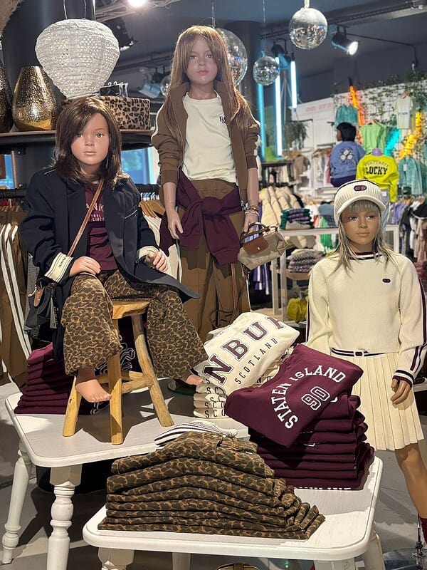 PHOTO 2025 08 18 21 41 06